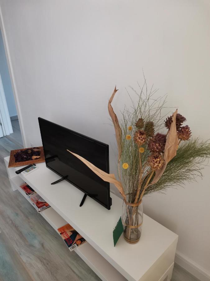 Bloom Box Apartments Craiova Buitenkant foto